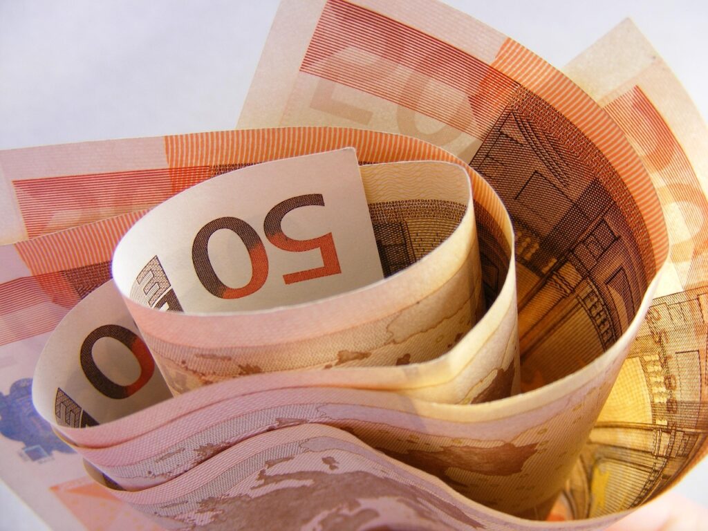 Istat: Confesercenti, “Conflitto frena la crescita e accelera i prezzi, possibile Pil in territorio negativo già nel secondo trimestre”